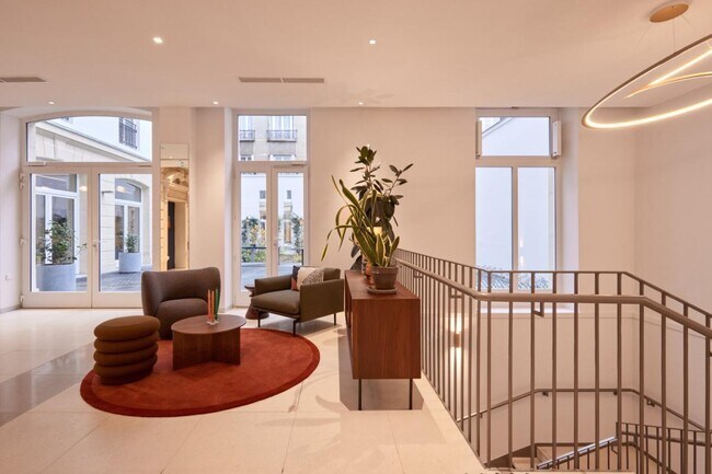 Plus de détails pour 71 Rue De Miromesnil, Paris - Coworking à louer