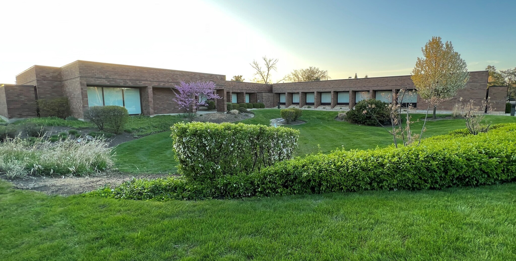6910 S Madison St, Willowbrook, IL à louer Photo de l’immeuble– Image 1 sur 8