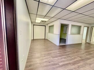 Plus de détails pour 317 W Cherokee Ave, Enid, OK - Local d'activités à louer