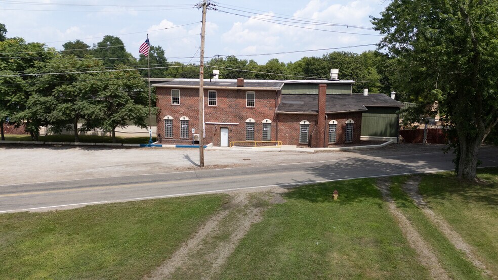 816 N Milan St, Canal Fulton, OH à vendre - Photo de l’immeuble – Image 2 sur 33