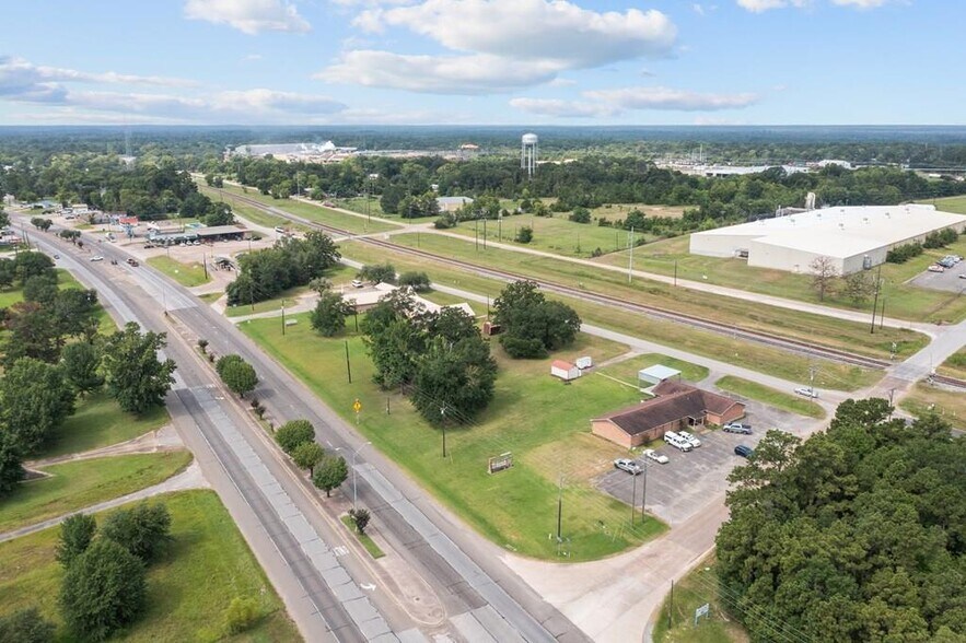 100 E Borden St, Diboll, TX à vendre - Photo de l’immeuble – Image 1 sur 13
