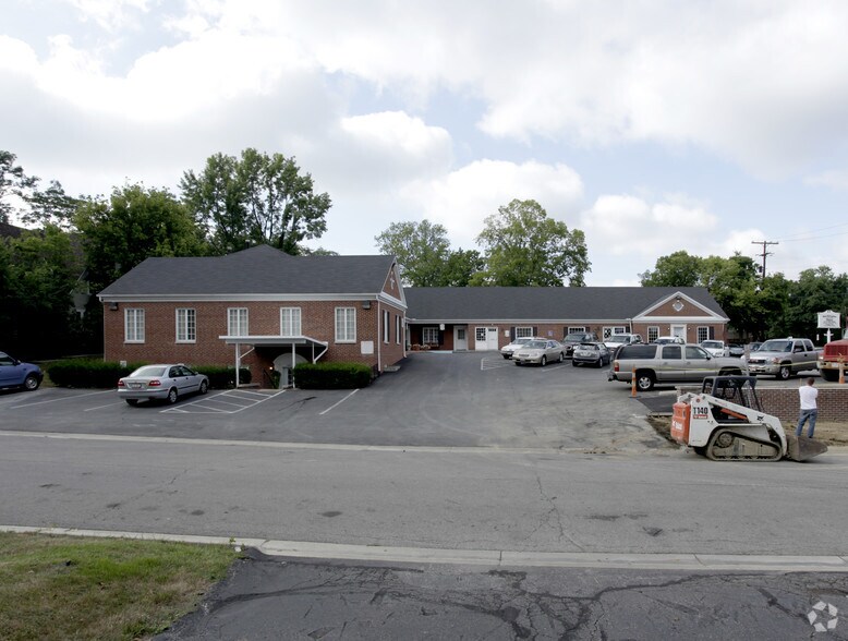 1000 High St N, Worthington, OH à louer - Photo principale – Image 1 sur 6