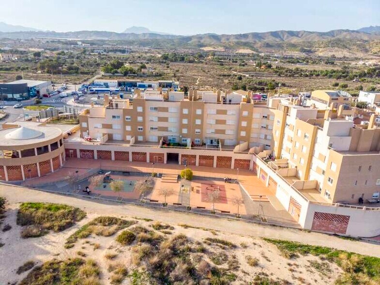 Immeuble residentiel dans El Campello, Alicante à vendre - Photo de la construction – Image 1 sur 1