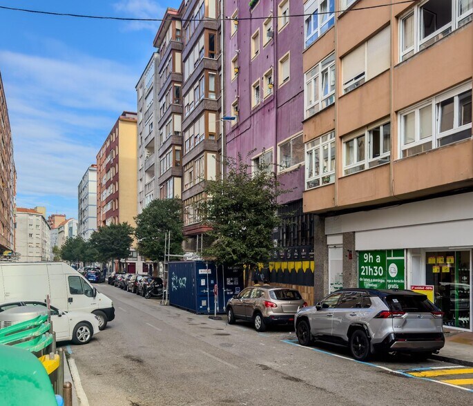 Local commercial dans Santander à vendre - Photo de l’immeuble – Image 3 sur 11