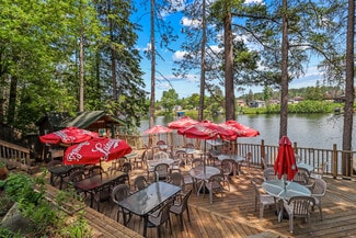 Plus de détails pour 419 N Railroad St, Eagle River, WI - Local commercial à vendre
