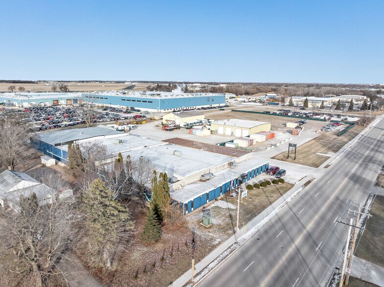 3031 Oregon St, Oshkosh, WI à vendre - Photo de l’immeuble – Image 3 sur 11