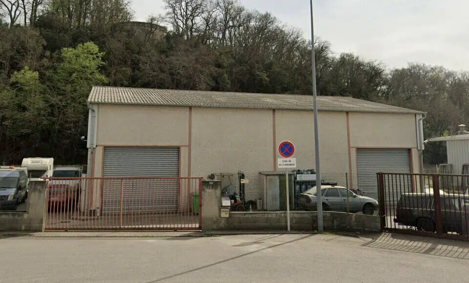 Local d’activités dans MARCILLY-D'AZERGUES à louer - Photo de l’immeuble – Image 1 sur 8