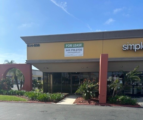 514-538 W Katella Ave, Orange, CA à louer Photo de l’immeuble– Image 1 sur 6