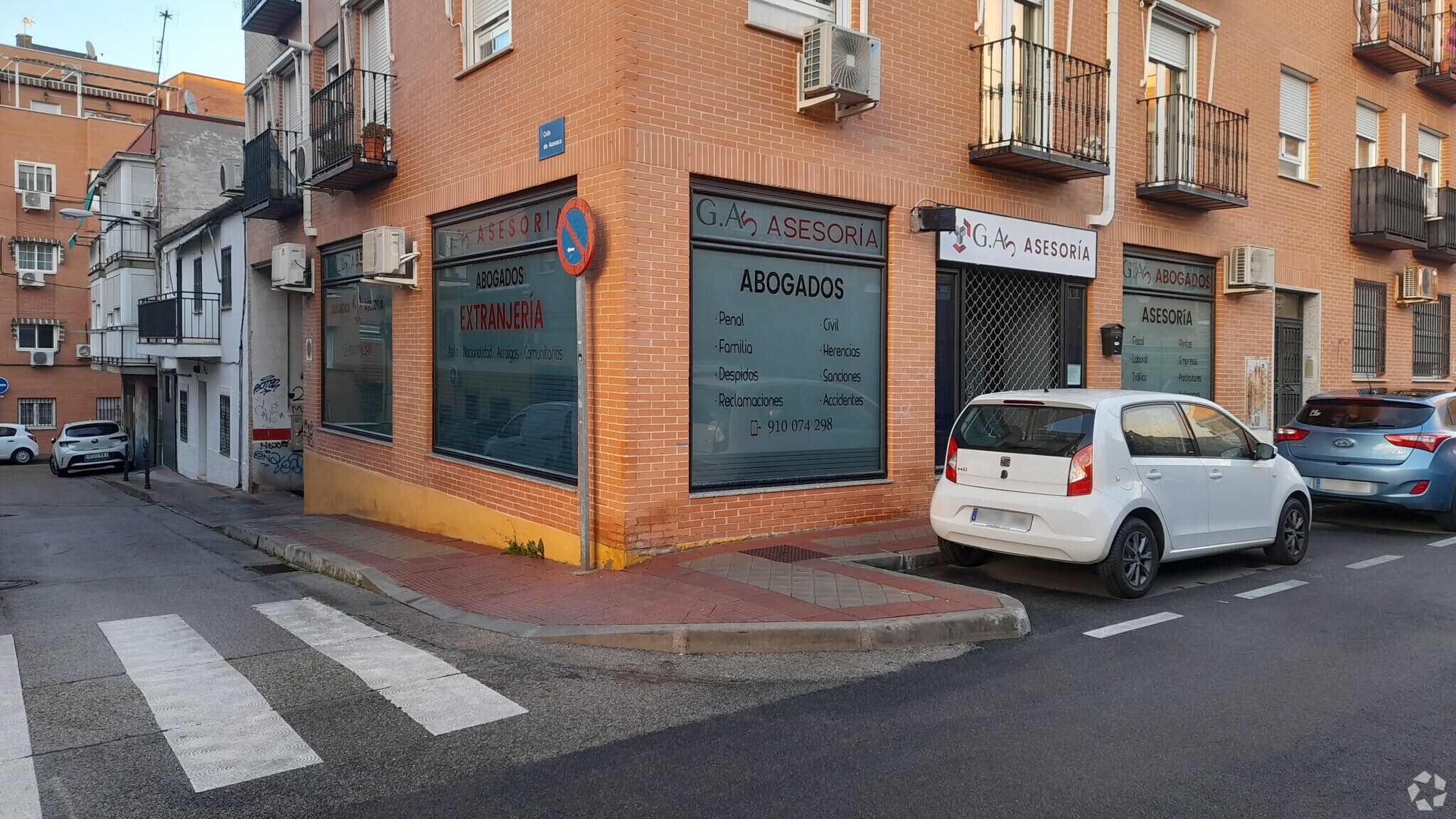 Local commercial dans Fuenlabrada, Madrid à louer Photo intérieure– Image 1 sur 17