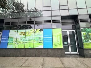 144-49 Northern Blvd, Flushing, NY à louer Photo de l’immeuble– Image 2 sur 4