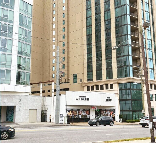 2979 Peachtree Rd NE, Atlanta, GA à vendre - Photo de l’immeuble – Image 2 sur 3