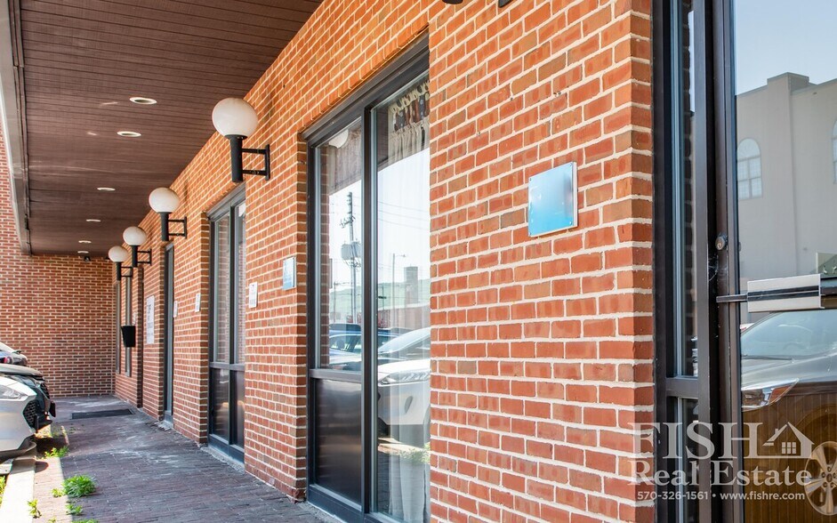 227 Academy St, Williamsport, PA à louer - Photo de l’immeuble – Image 2 sur 13
