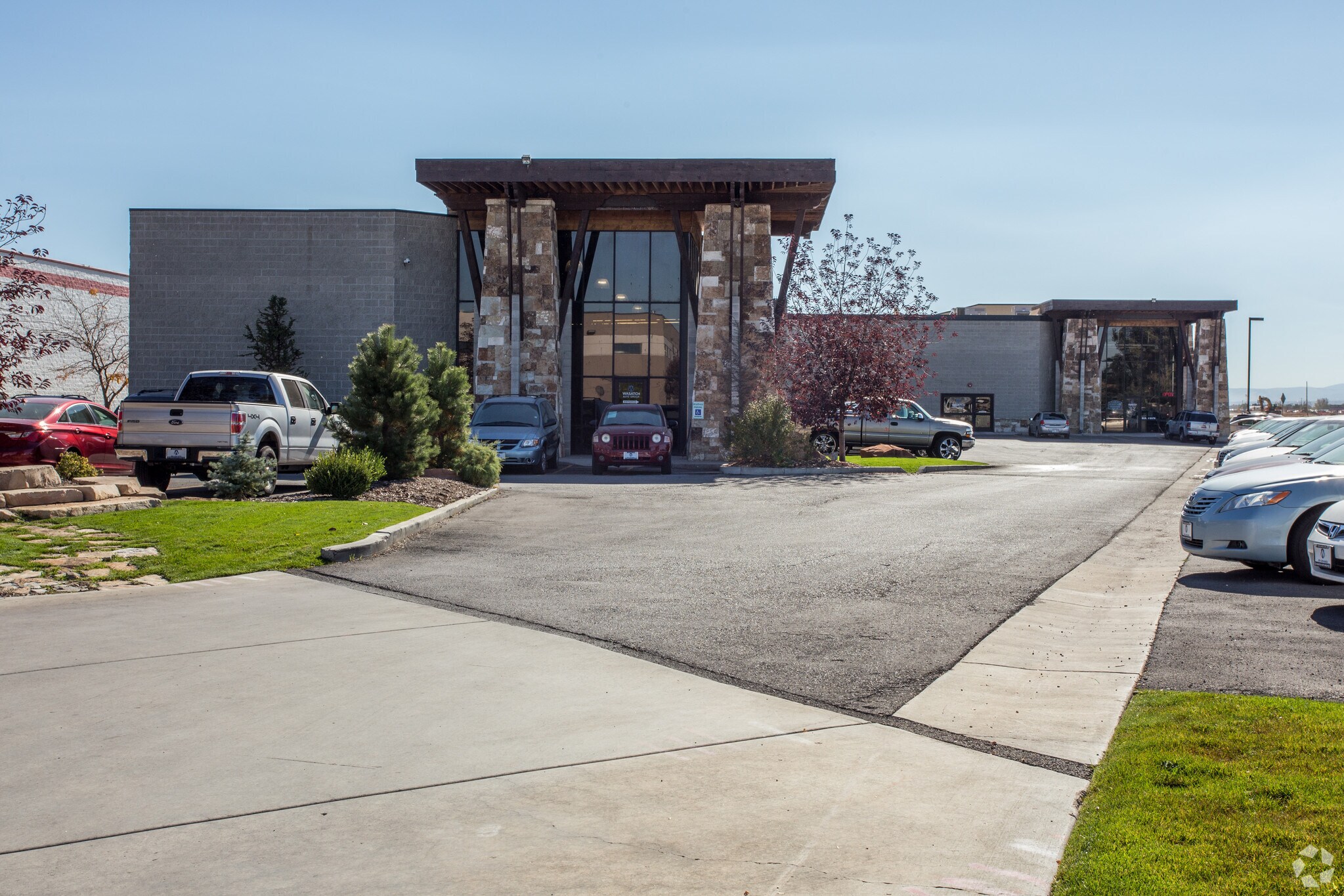 847 North Pointe Cir, North Salt Lake, UT à louer Photo de l’immeuble– Image 1 sur 4