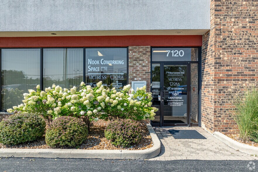7110-7130 W 127th St, Palos Heights, IL à louer - Photo de l’immeuble – Image 3 sur 13