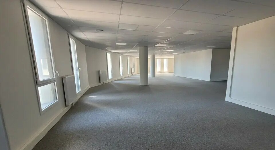 Bureau dans Le Havre à louer - Photo de l’immeuble – Image 3 sur 4