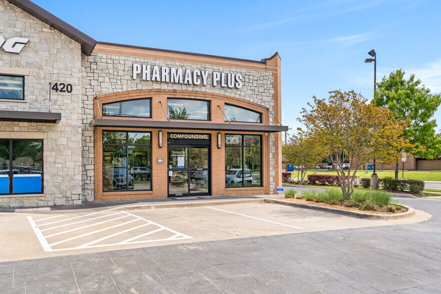 420 S Denton Tap Rd, Coppell, TX à louer - Photo de l’immeuble – Image 1 sur 24