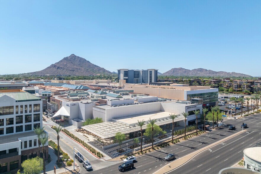 7014 E Camelback Rd, Scottsdale, AZ à louer - Aérien – Image 3 sur 5