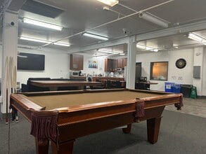 3901 SE Naef Rd, Portland, OR à louer Photo intérieure– Image 2 sur 6