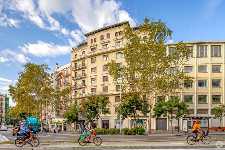 Plaça de Tetuán, 19, Barcelone, Barcelona à louer - Photo de l’immeuble – Image 2 sur 2