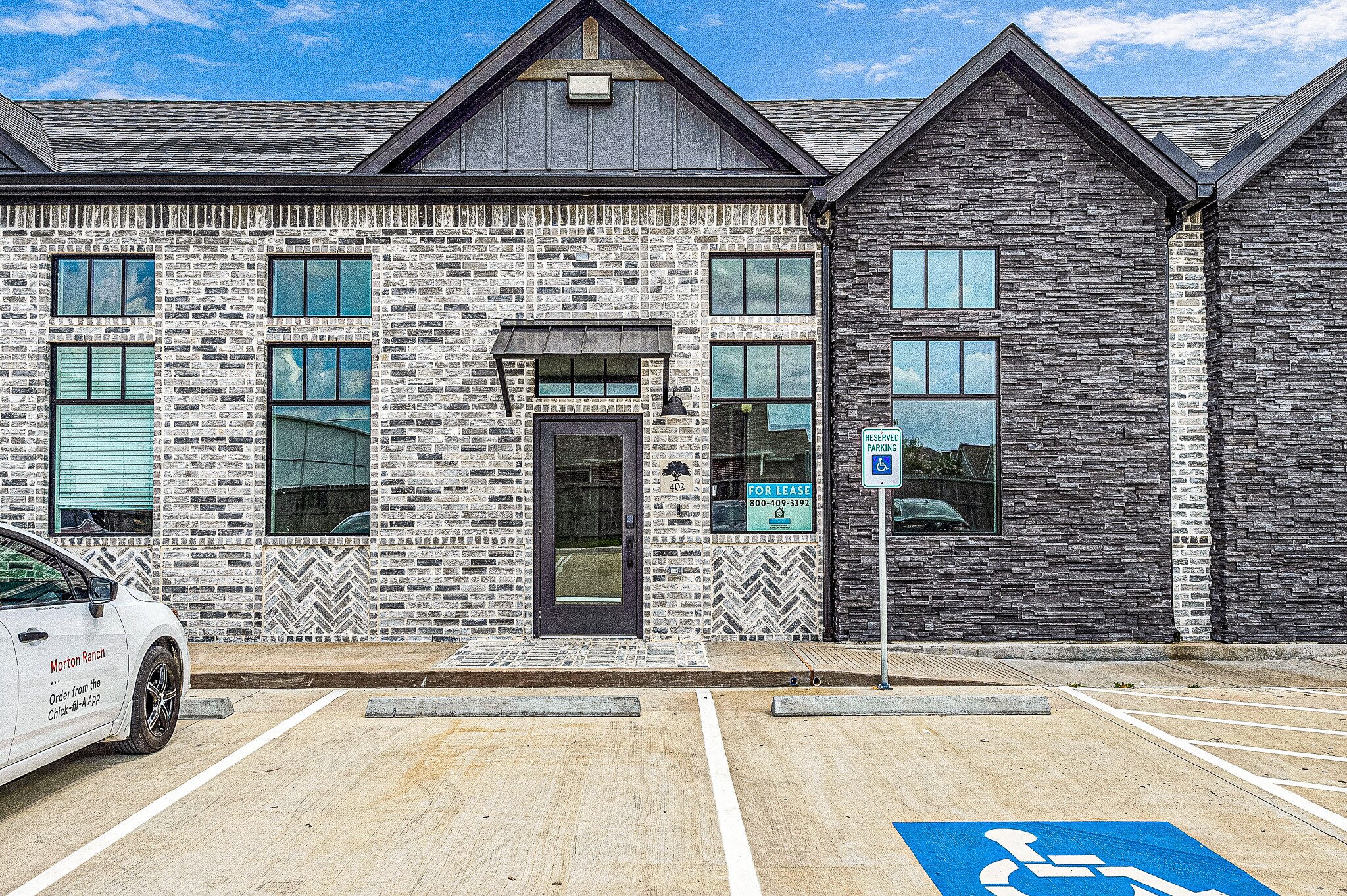 2031 N Mason Rd, Katy, TX à louer Photo de l’immeuble– Image 1 sur 22