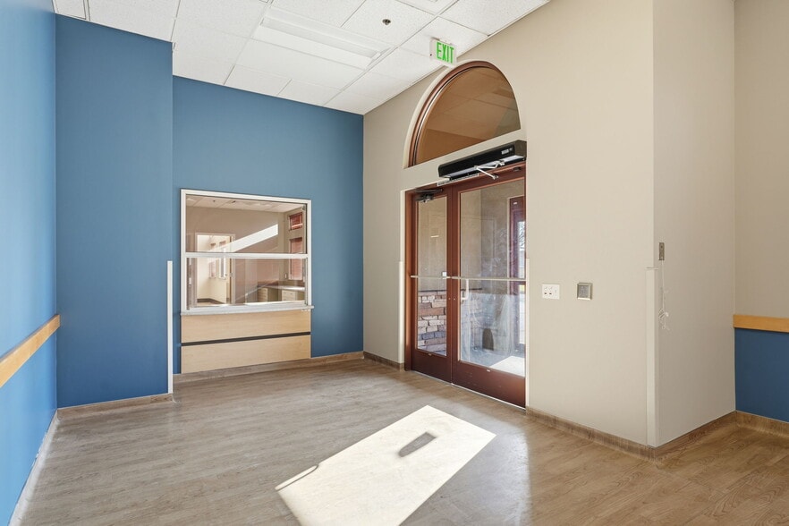 6825 Burden Blvd, Pasco, WA à louer - Photo intérieure – Image 3 sur 21