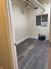 2187 Market St, Reno, NV à louer Photo de l’immeuble– Image 1 sur 9