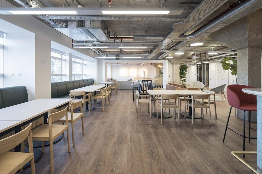 211 Old St, Londres à louer - Photo de l’immeuble – Image 2 sur 33