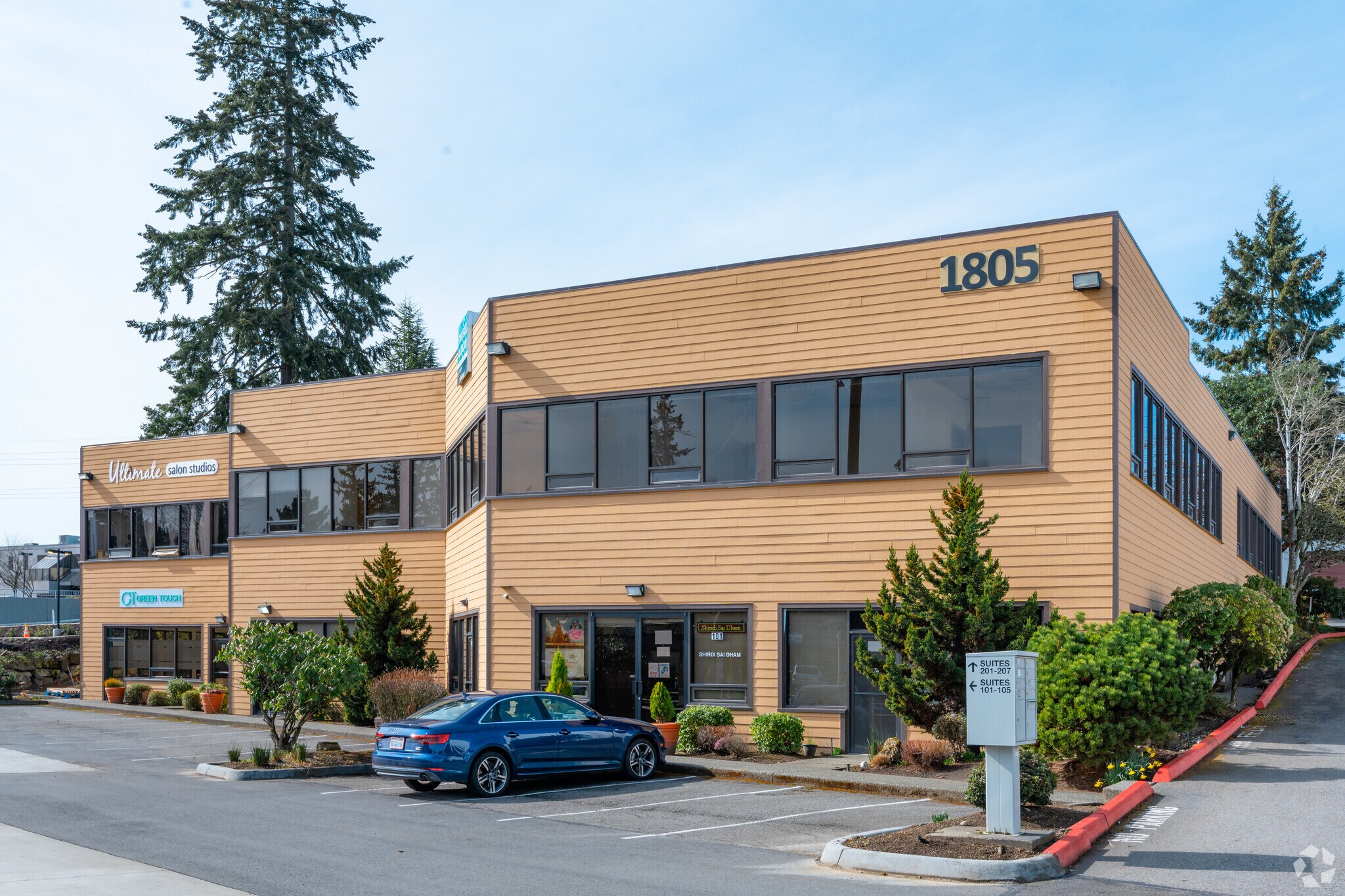 1805 136th Pl NE, Bellevue, WA à louer Photo principale– Image 1 sur 10