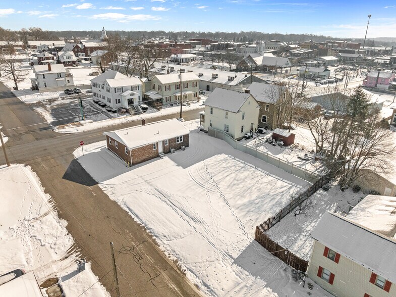 293 N Ellsworth Ave, Salem, OH à vendre - Photo de l’immeuble – Image 2 sur 40