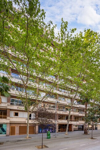 Plus de détails pour Avinguda de Roma, 120-124, Barcelone - Bureau/Local commercial à louer