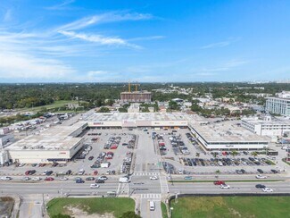 Plus de détails pour 561 NE 79th St, Miami, FL - Bureau, Local commercial à louer