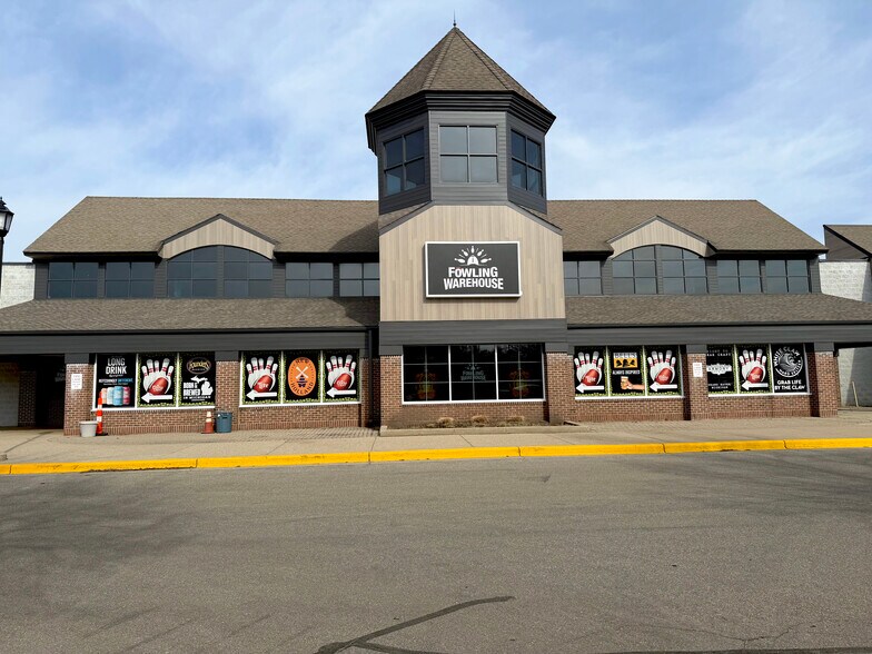 6761-6771 Cascade Rd SE, Grand Rapids, MI à louer - Photo de l’immeuble – Image 2 sur 7