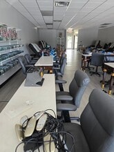 2513 W Hillsborough Ave, Tampa, FL à louer Photo intérieure– Image 2 sur 7