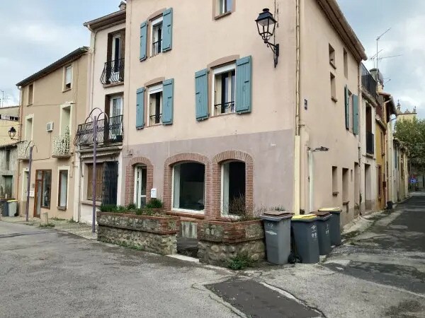 Plus de détails pour Local d’activités à vendre