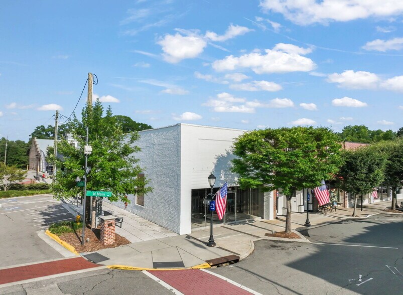 32 N Main St, Wendell, NC à louer - Photo de l’immeuble – Image 3 sur 6