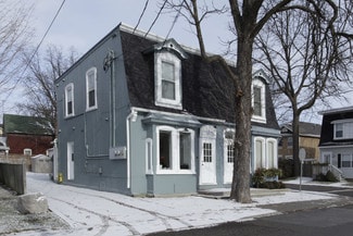 Plus de détails pour 10-12 Centre St, Markham, ON - Bureau à louer