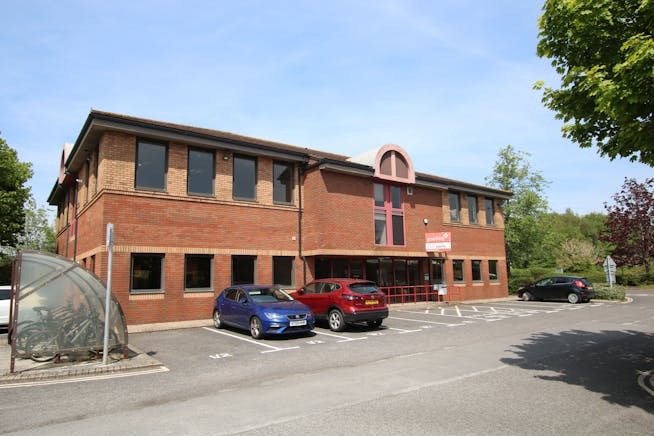 Stinsford Rd, Poole à louer - Photo de l’immeuble – Image 1 sur 1