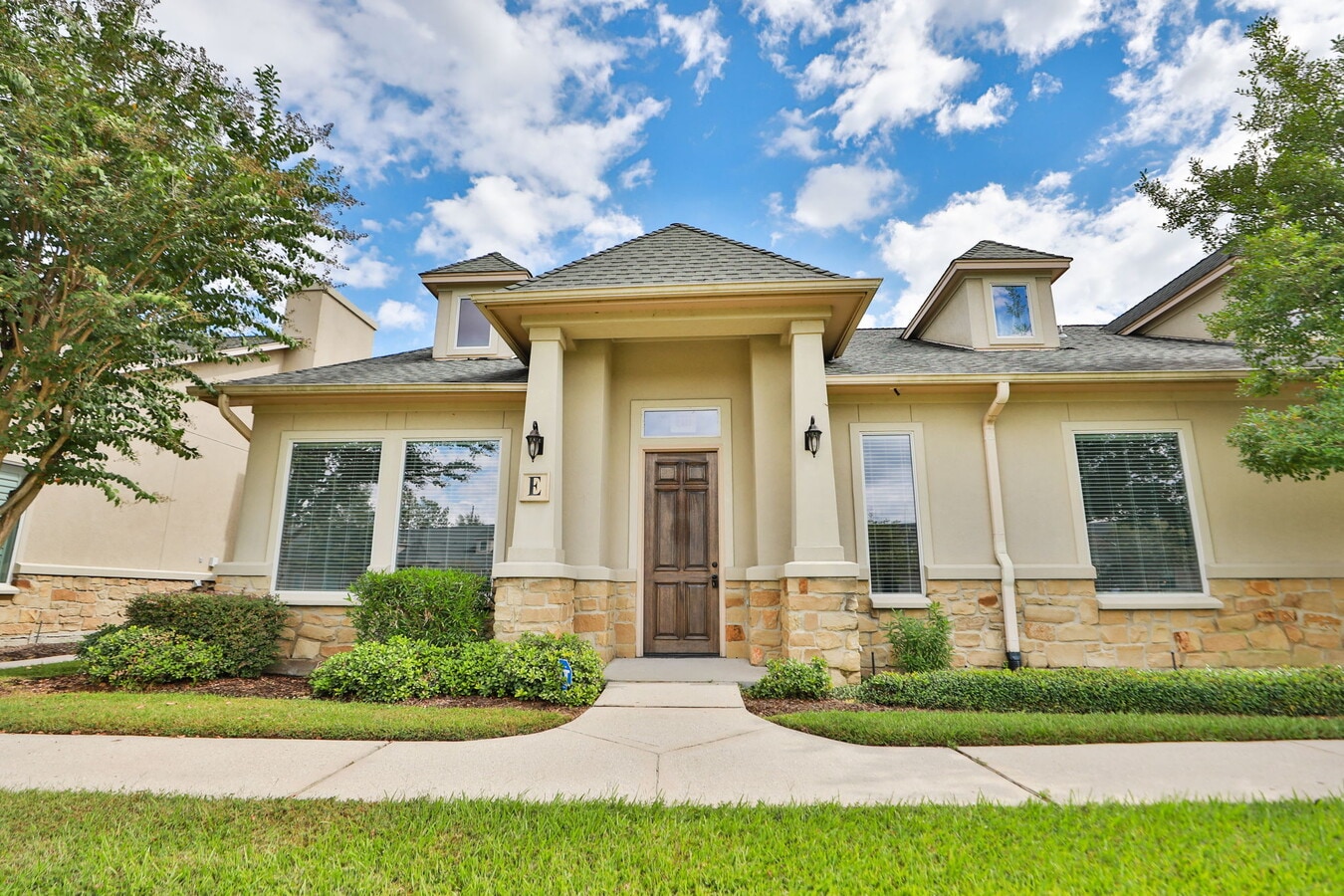 11607 Spring Cypress Rd, Tomball, TX 77377 - Lot E - - Photo intérieure - Image 1 of 22