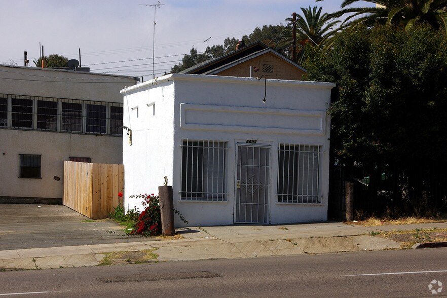 2693 Market St, San Diego, CA à vendre - Photo principale – Image 3 sur 15