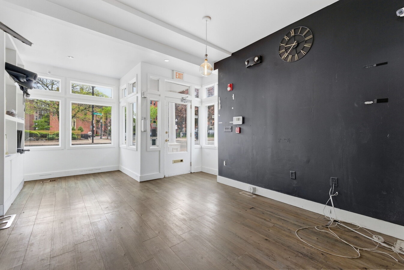 437 Columbus Ave, Boston, MA 02116 - Lot R/C - - Photo intérieure - Image 2 of 5