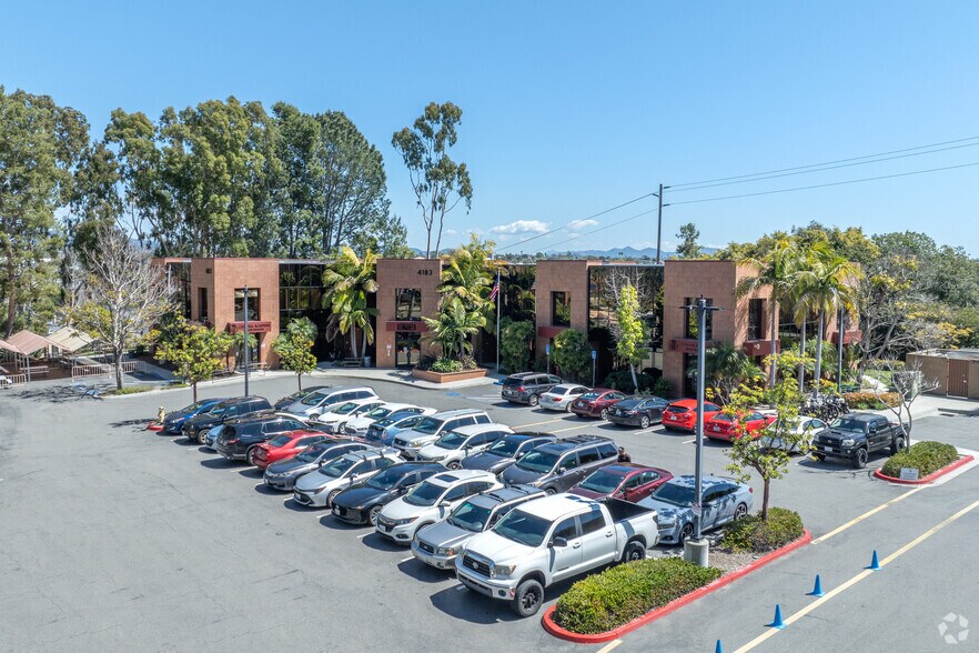 4183 Avenida De La Plata, Oceanside, CA à vendre - Photo de l’immeuble – Image 3 sur 8