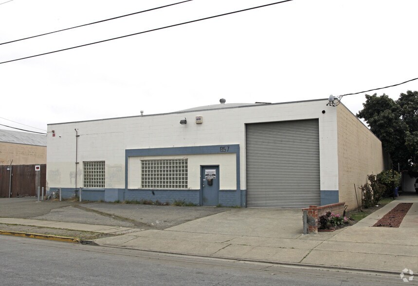 857 Thornton St, San Leandro, CA à louer - Photo principale – Image 1 sur 2