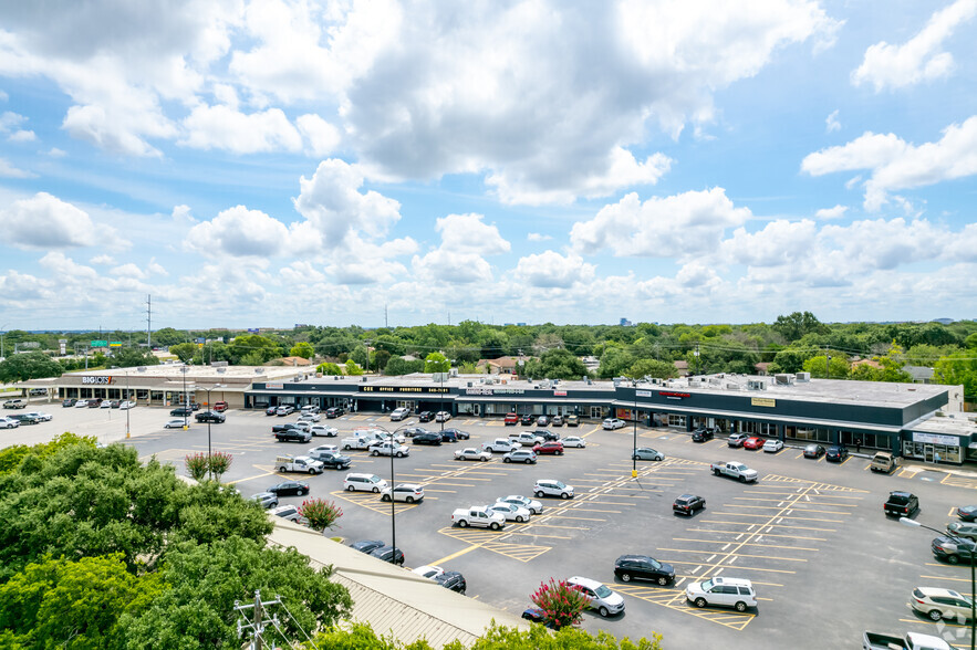 8650 Spicewood Springs Rd, Austin, TX à louer - Photo de l’immeuble – Image 1 sur 7