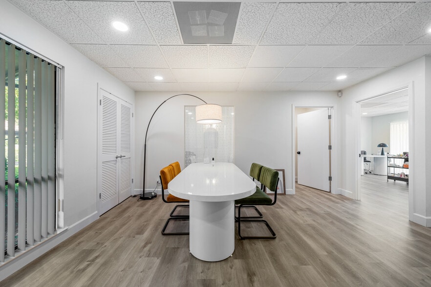 7509 Madison Ave, Citrus Heights, CA à vendre - Photo intérieure – Image 3 sur 28