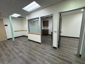 1411 S Garfield Ave, Alhambra, CA à louer Photo intérieure– Image 2 sur 6