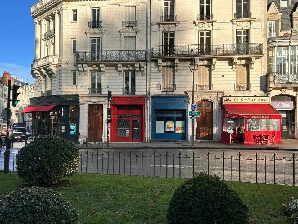 Local commercial dans Blois à louer Photo de l’immeuble– Image 1 sur 5