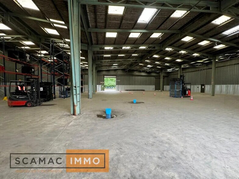 Bureau dans Viry-Châtillon à louer - Photo de l’immeuble – Image 2 sur 6