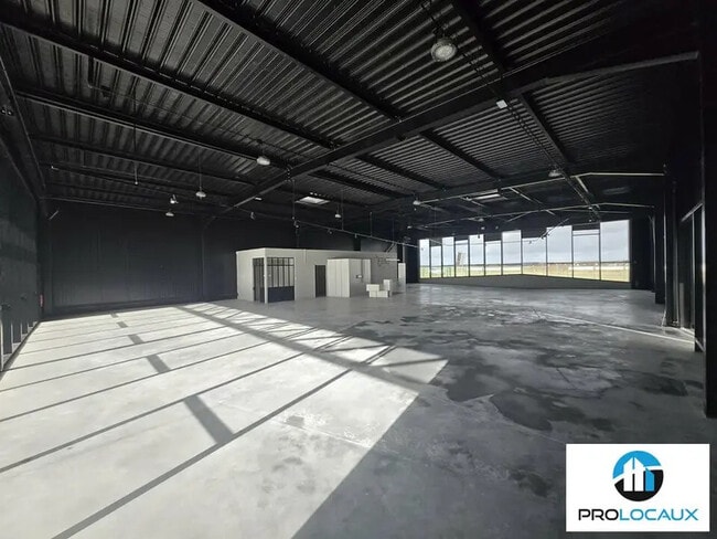 Plus de détails pour Local commercial à vendre