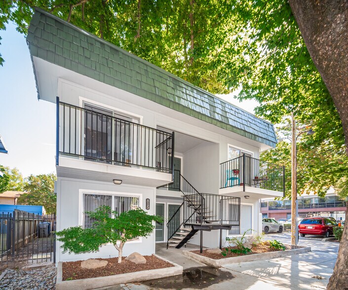815 18th St, Sacramento, CA à vendre - Photo de l’immeuble – Image 1 sur 17