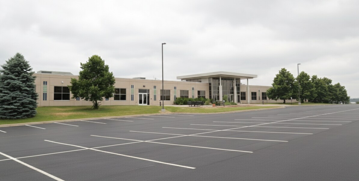 1550 Innovation Way, Hartford, WI à louer Photo de l’immeuble– Image 1 sur 13